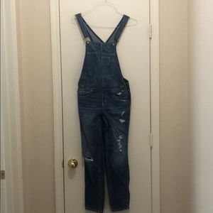 🌼🌵Super Cute Hollister Skinny Overalls